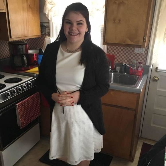 Meet your Posher, Sophie - Picture 1 of 1